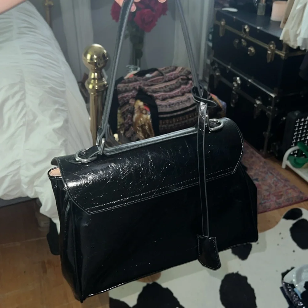 Faux Leather Rodeo Slouchy Twist-Lock Satchel Handbag